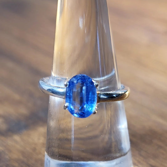 Kyanite Ring