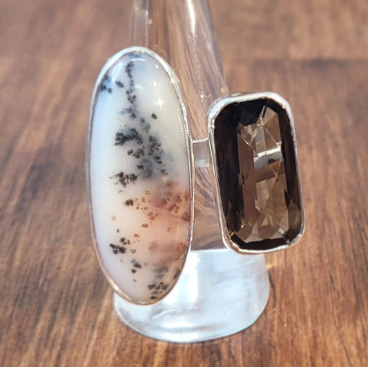 Dendritic agate and smokey quartz ring
