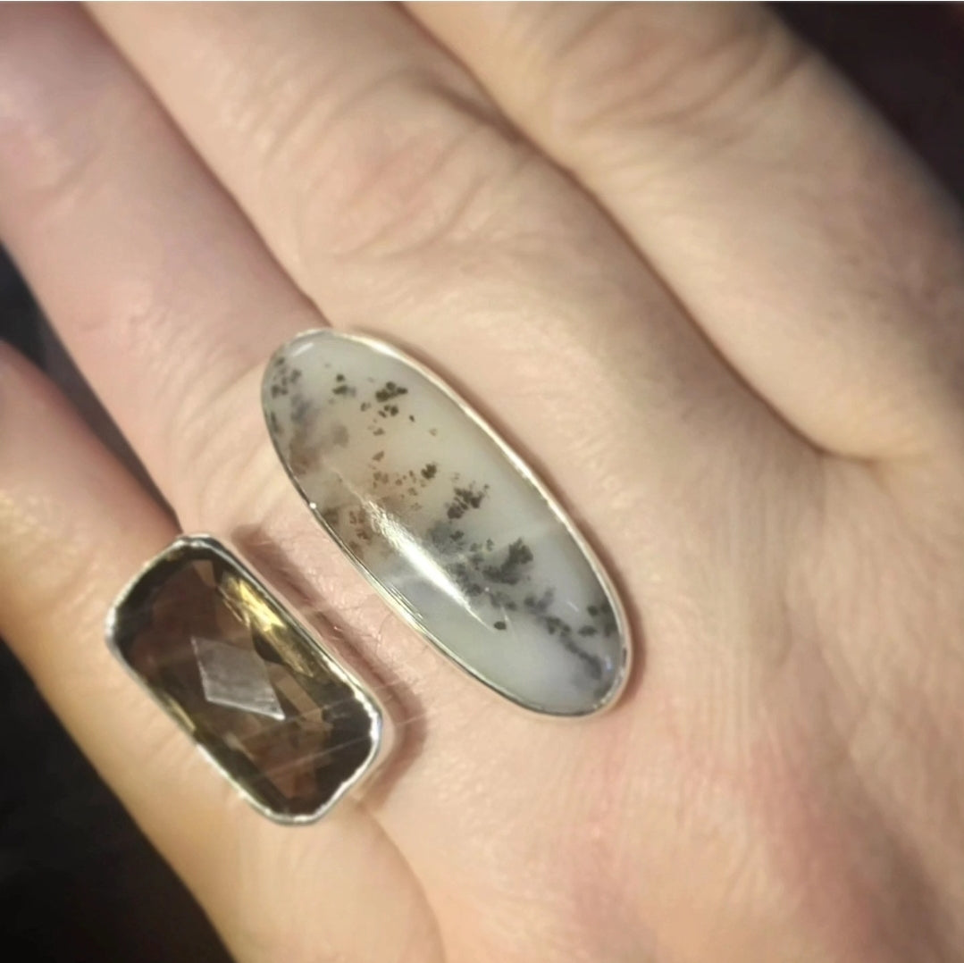 Dendritic agate and smokey quartz ring