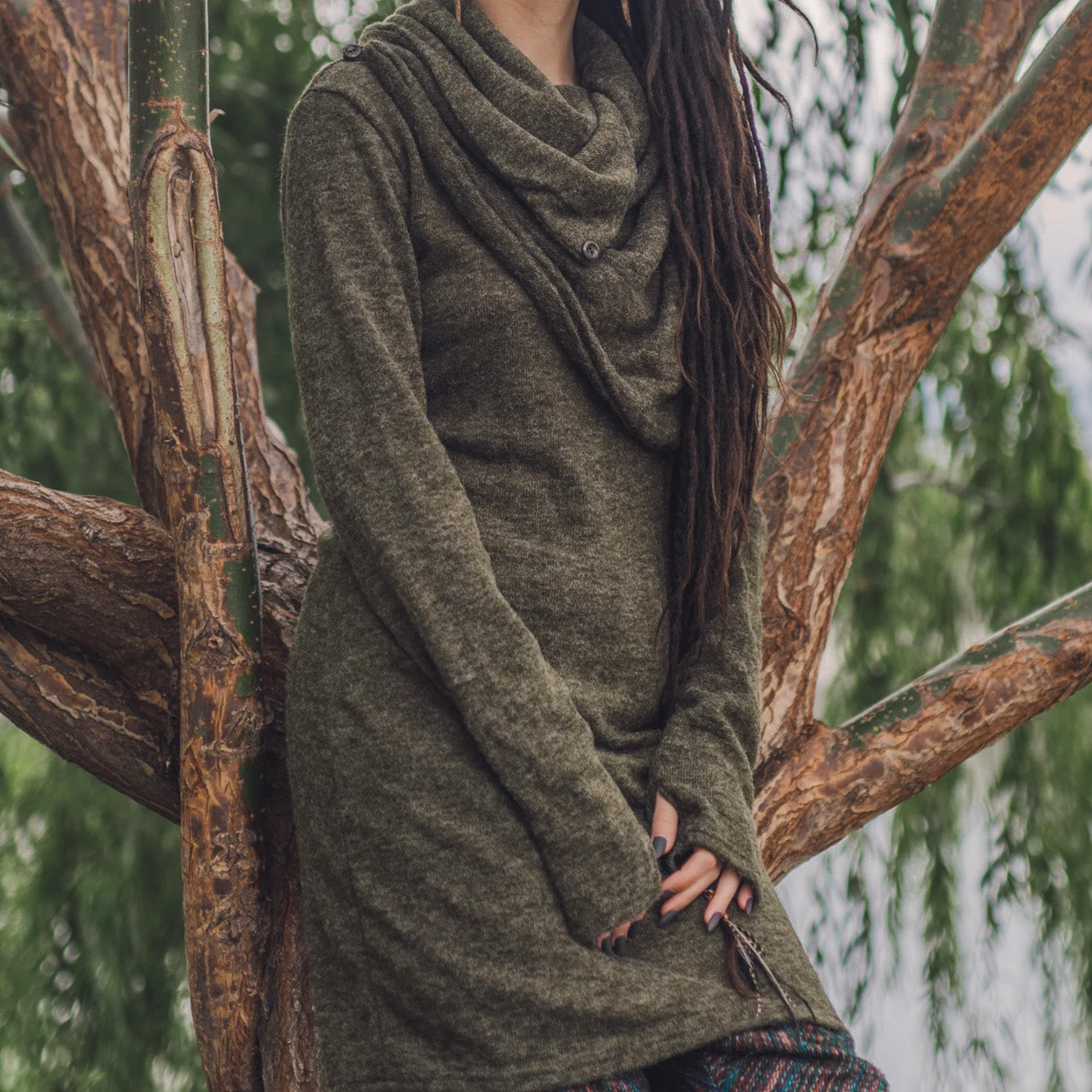 convertable hood/scarf pullover sweater