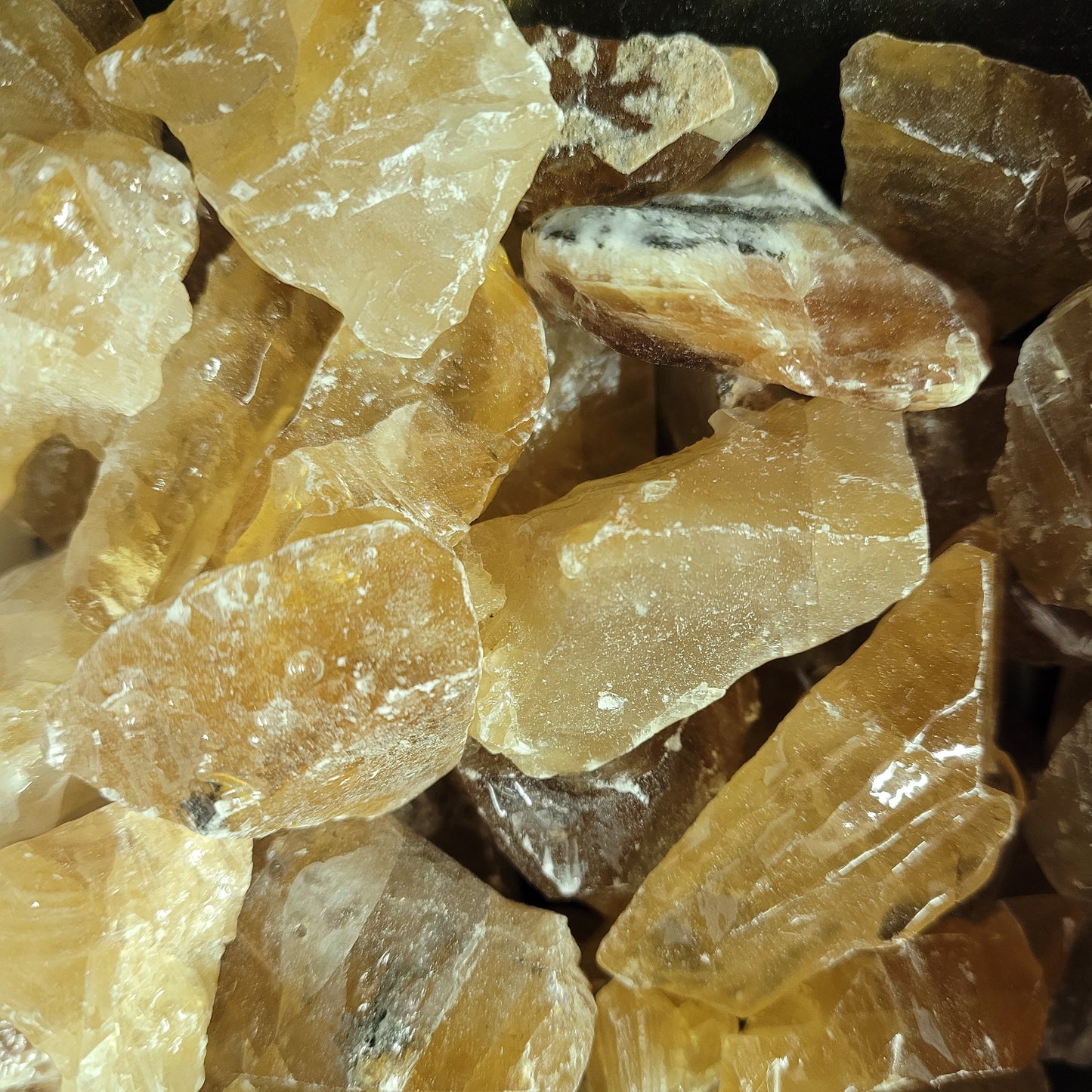 Calcite, Honey