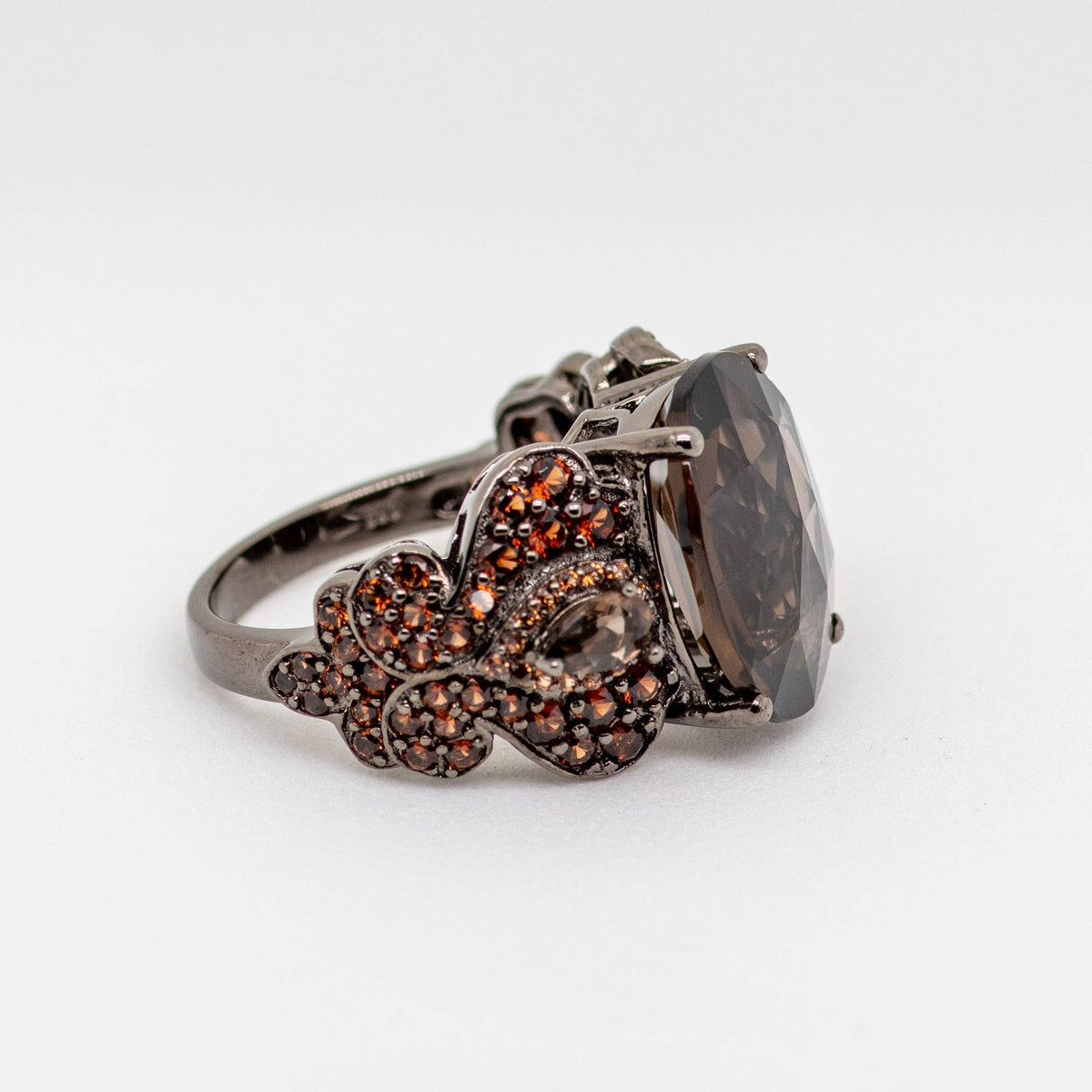Nyx Ring