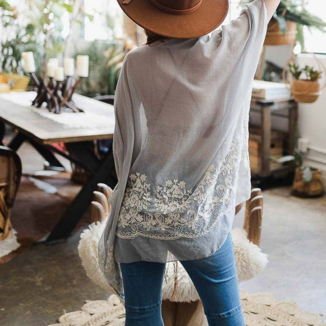 stiched lace kimono- smoke