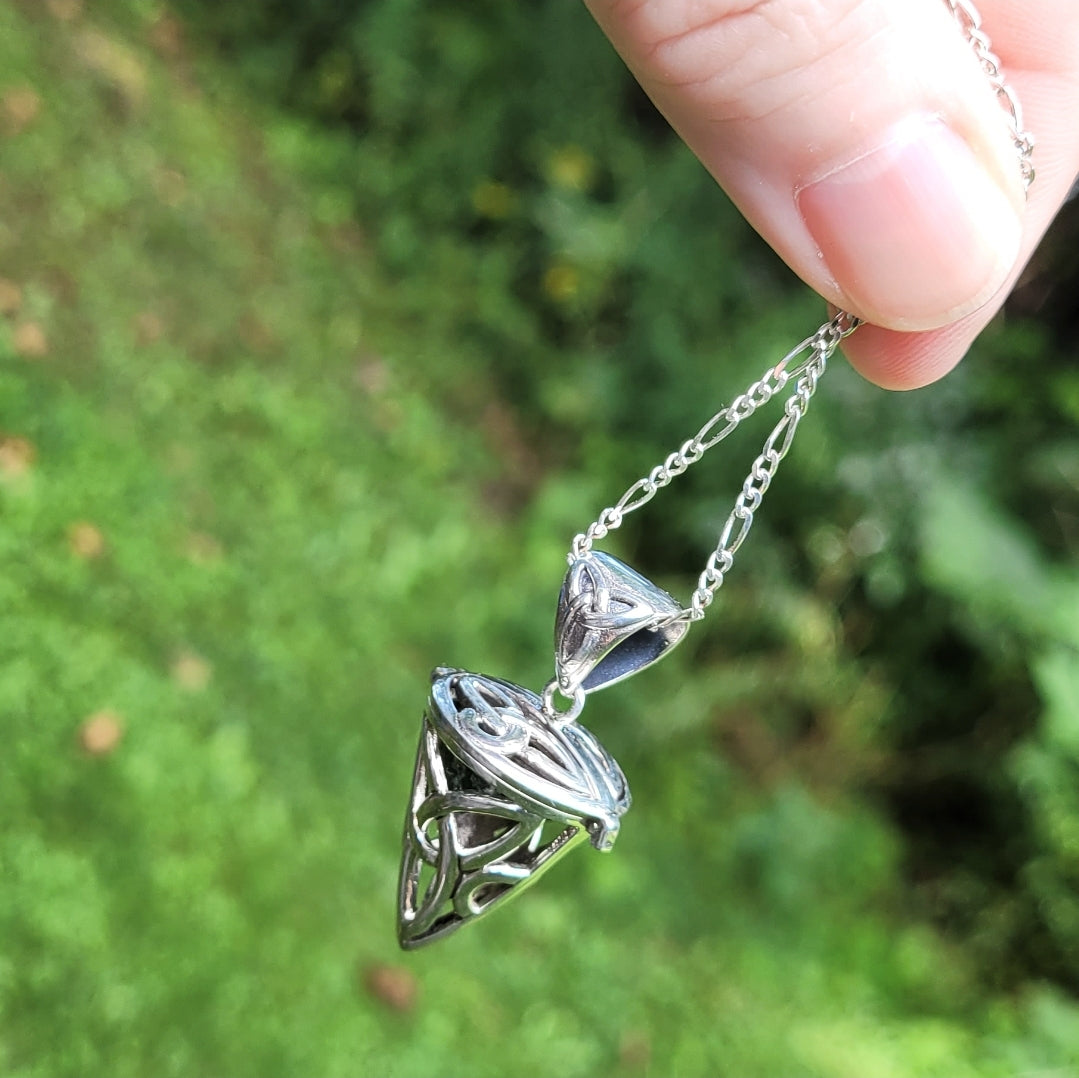 moldavite pendulum