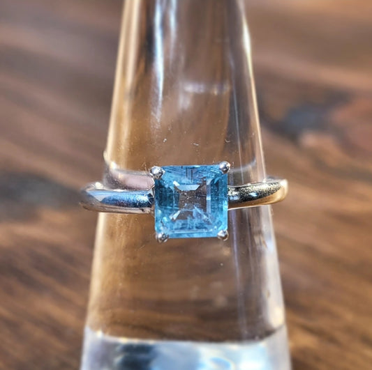 Aqua Kyanite Ring