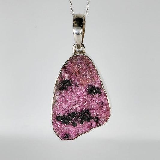 Cobalto Calcite Pendant