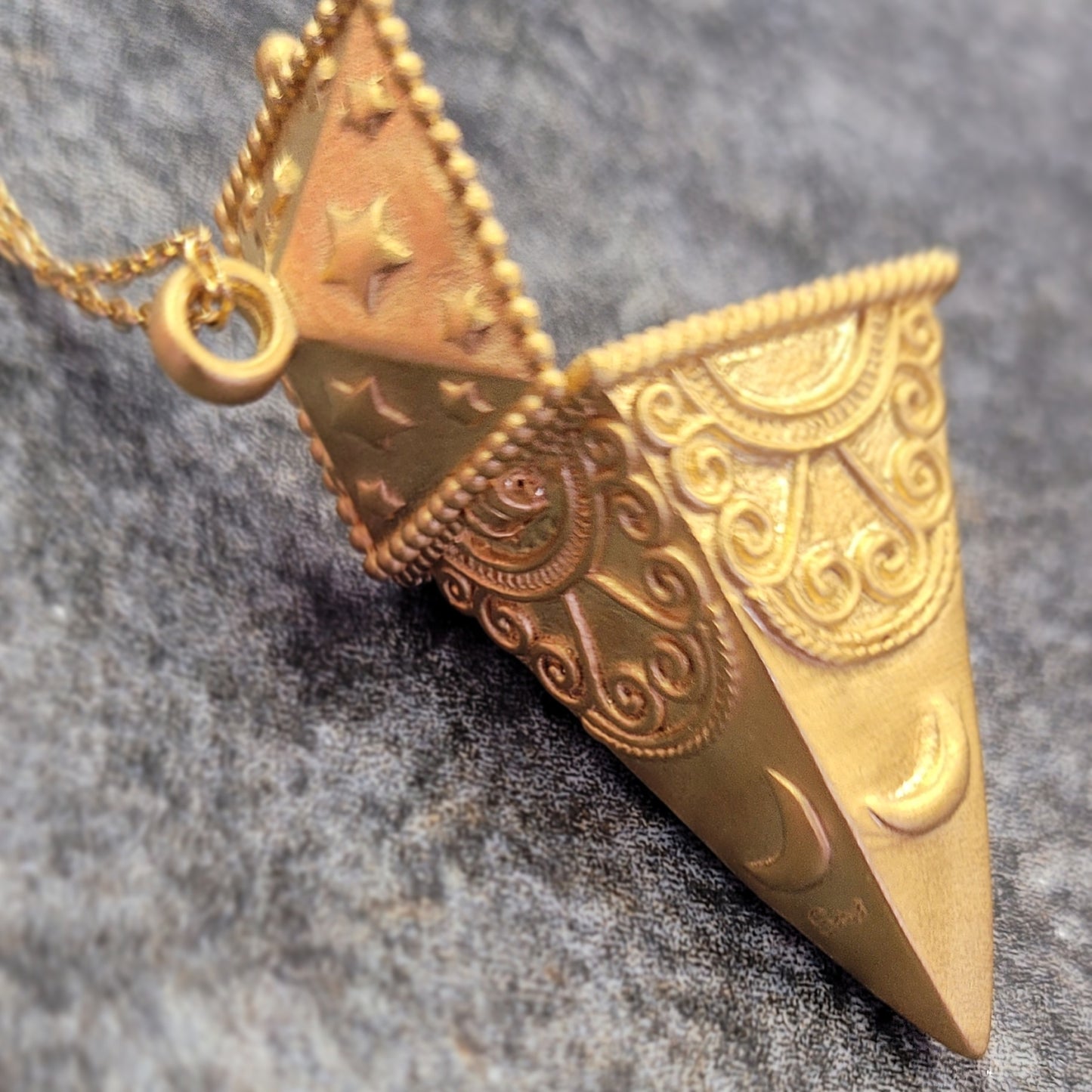 Pendulum Locket Pendant